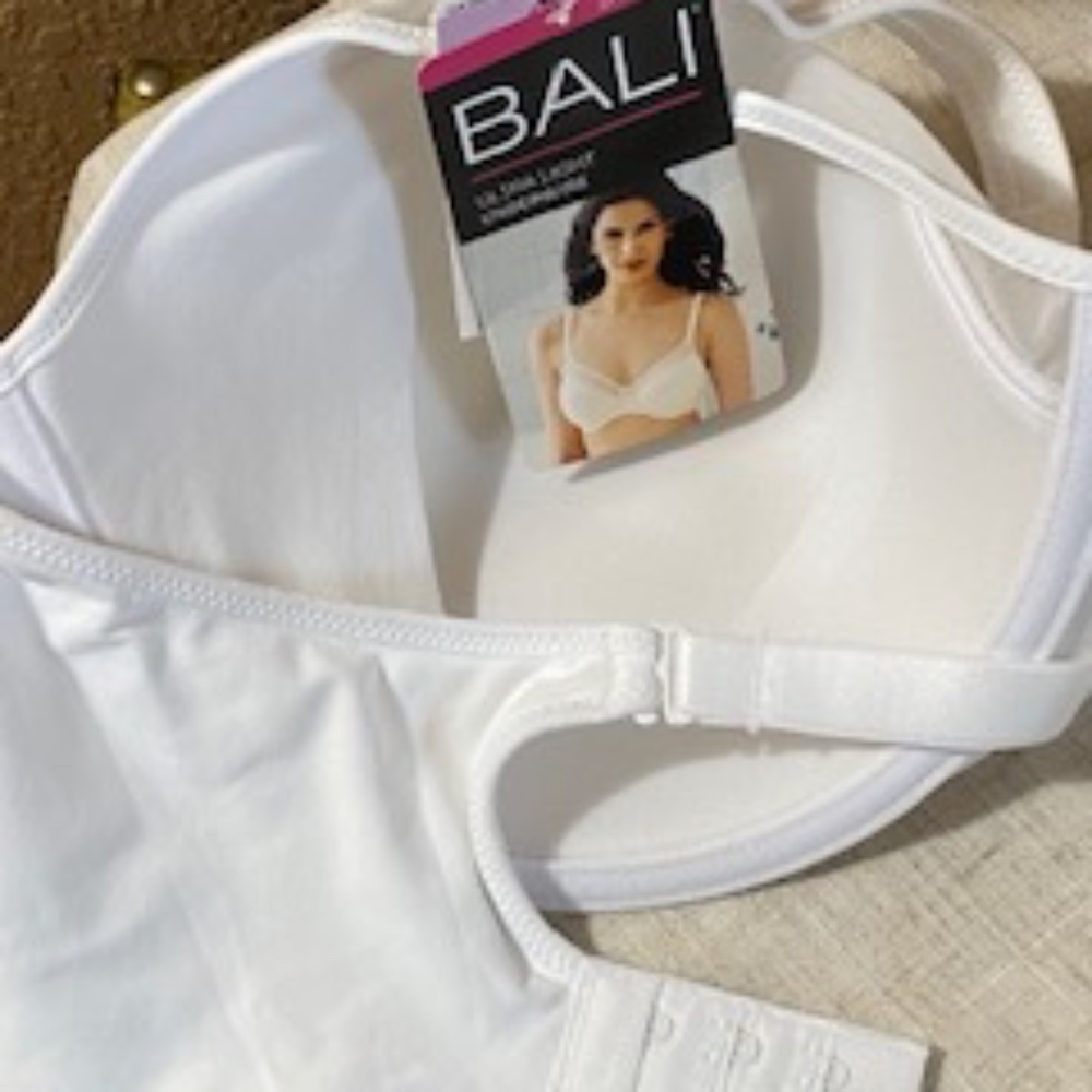 Bali ultralight underwire bra